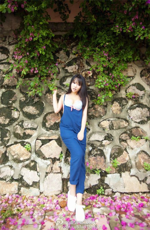 比基尼美少女虞梦宝贝(虞梦)微博私拍图片