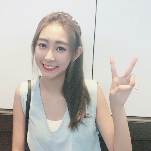 台湾女模特蔡宜家Ikea私拍美照图片