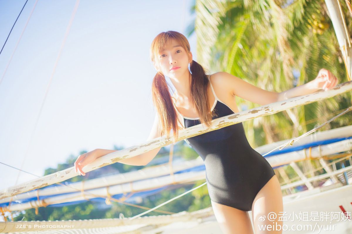 美女coser嫩模孟晓蓉Yuri美照图片大全