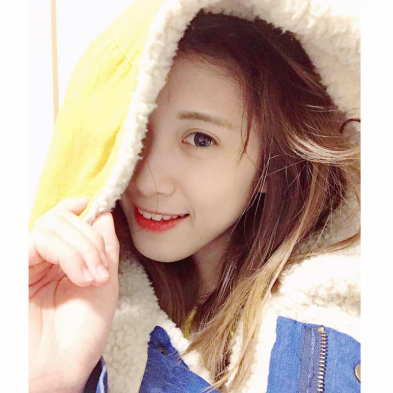 台湾美女校花籽籽(陈子钰)自拍图片合辑