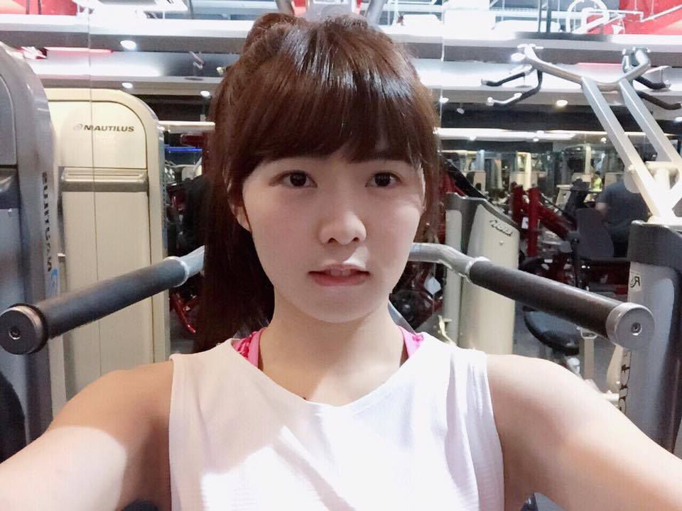 清纯氧气美女简廷芮自拍美图欣赏