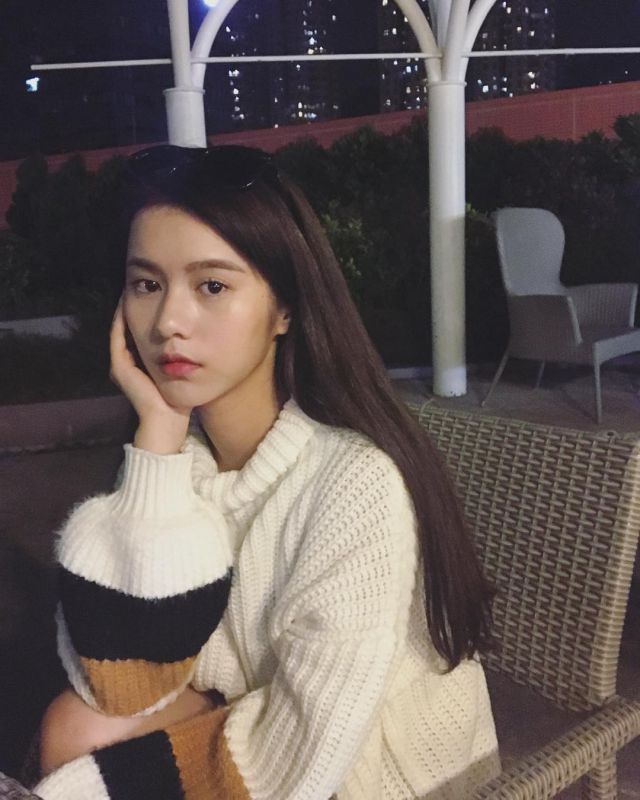 90后网红美女邓月平Larine最新私拍照图集
