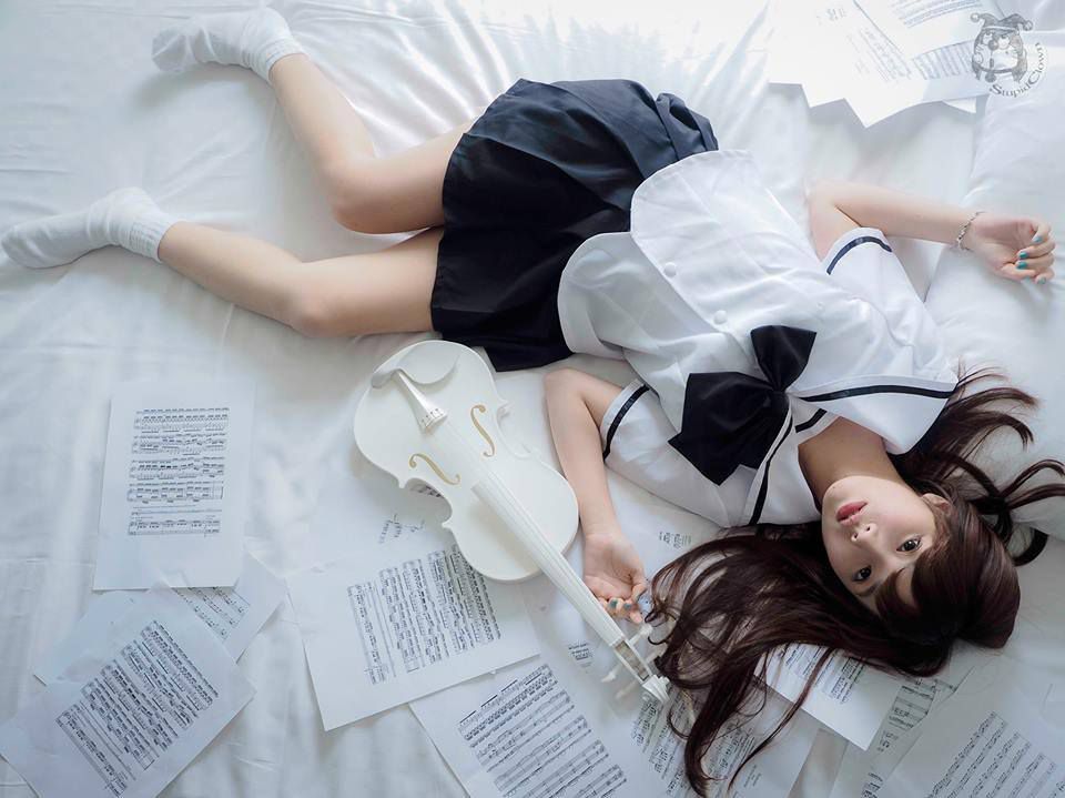 甜美可爱女生小苹果(郑裕蓁)自拍图片合辑