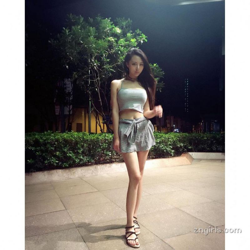 身材超好的骨感美女Dora Wang私拍美图