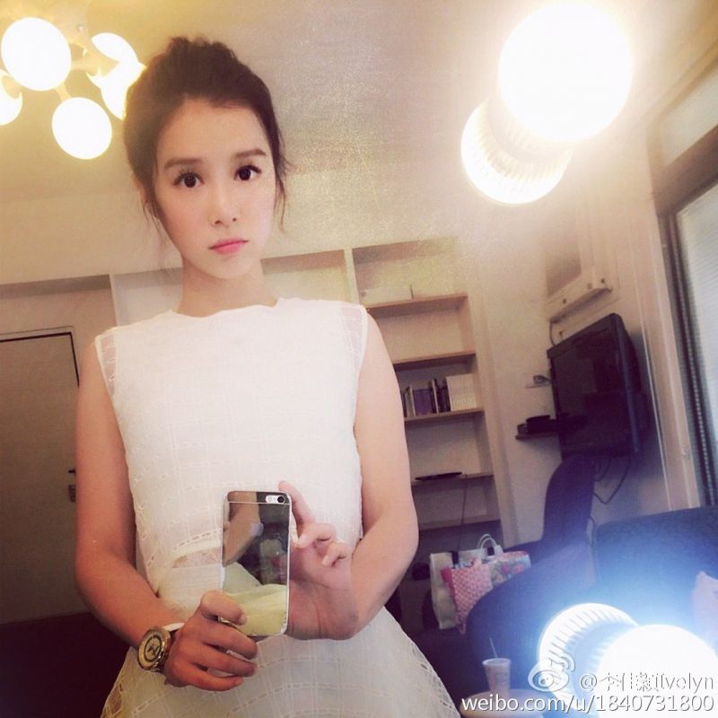 台湾美女李佳颖微博私拍养眼图片