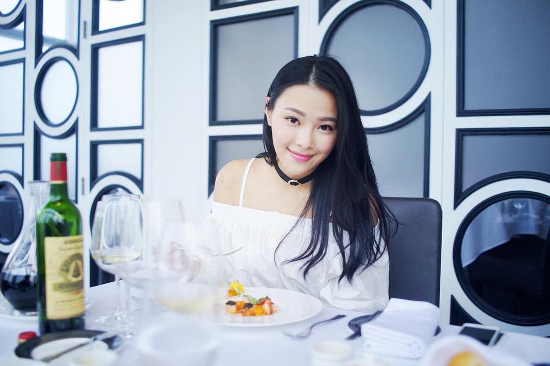 美女模特图片蔚雨芯养眼美图大全