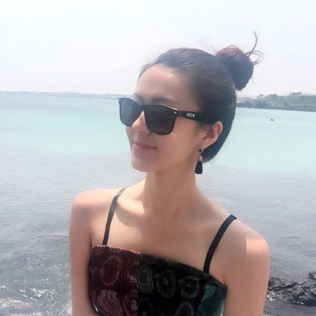 气质型美女Yang Hyoseung养眼美照图片