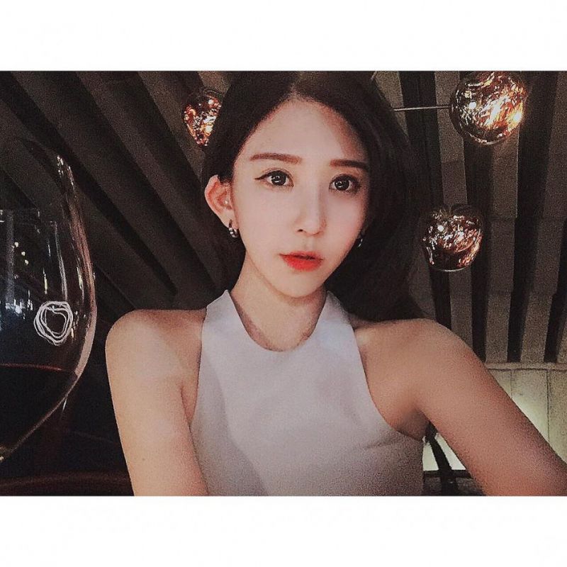 空灵美女粘婉柔唯美外拍图片