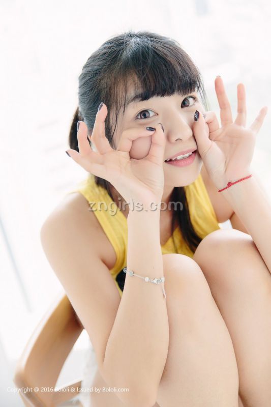 90后美女模特夏美酱&周闻私房唯美写真图片