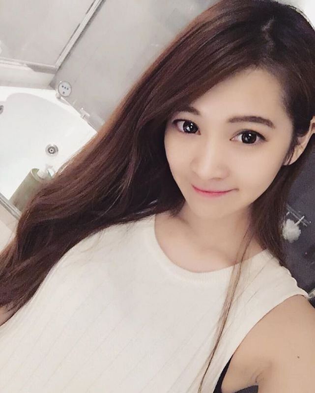 台湾大眼美女陈绍茵自拍写真图片