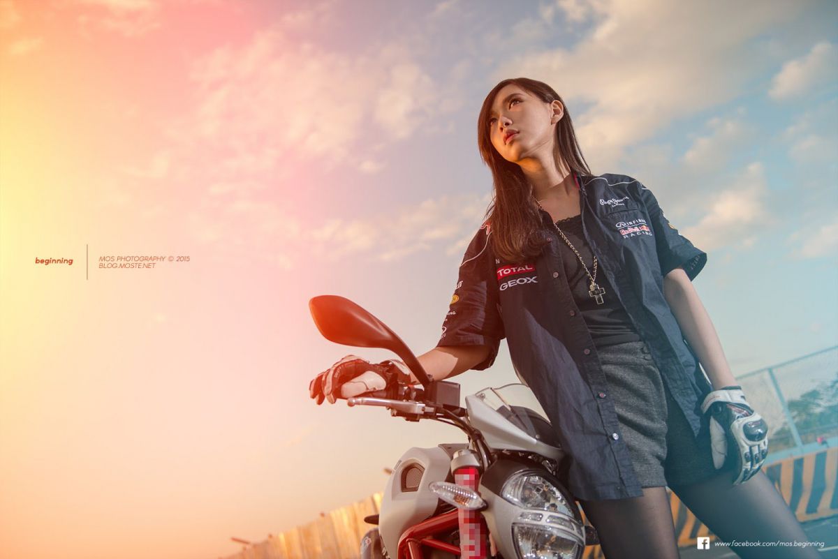 重机车美女Ti Ti Yang养眼私拍图片