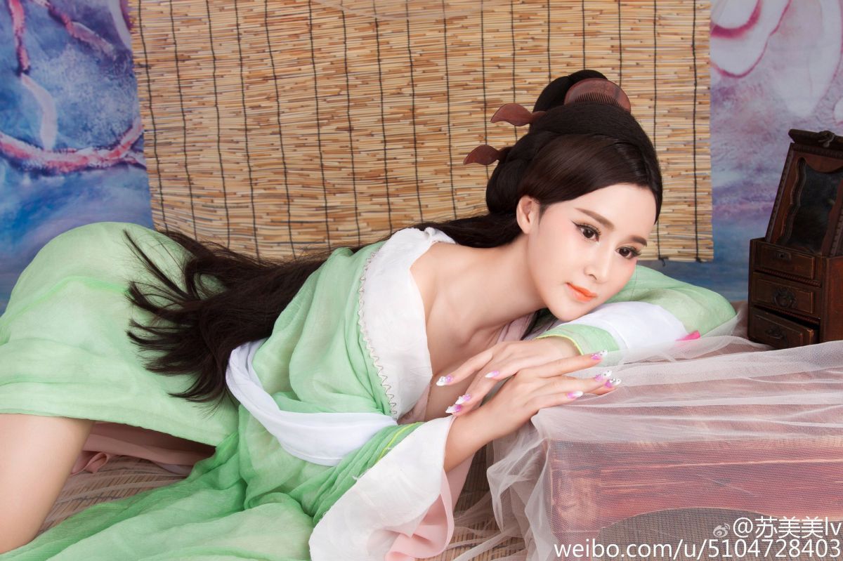 大胸罩姐姐苏美美微博私拍图片