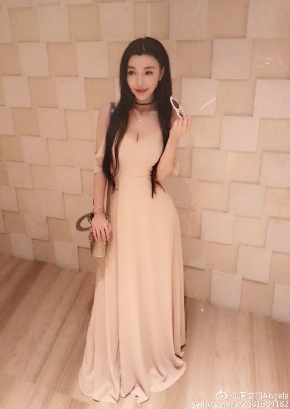 青春美少女周文羽Angela唯美写真图片