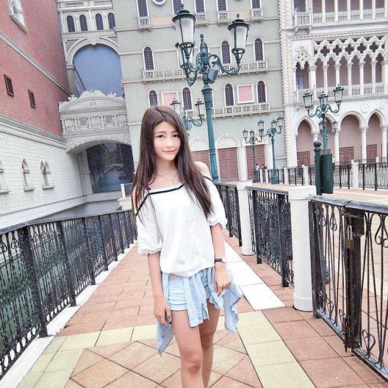 可爱甜美女生Momo毛毛私拍美图合辑