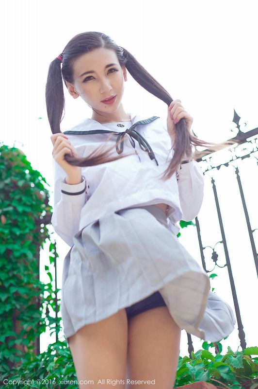 双马尾美女赵颖清纯摄影写真