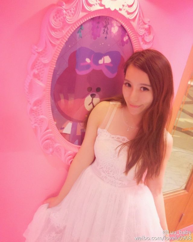 长发美女模特luu_baby微博私拍图片