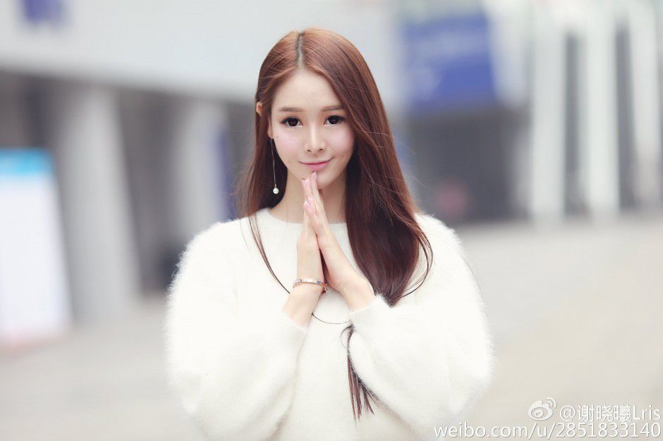 内地女模特谢晓曦Lris私拍图片合辑