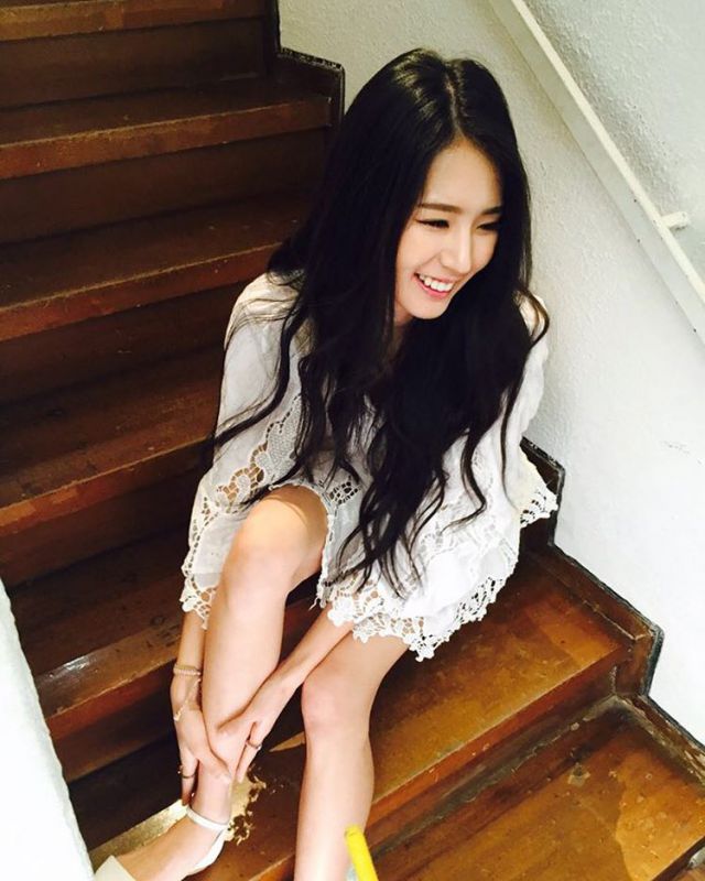 韩国美女啦啦队长朴琪梁自拍写真图片