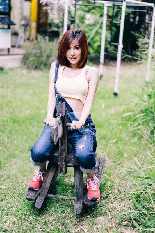 帅气短发美女Sathankorn Noomay私拍写真图片