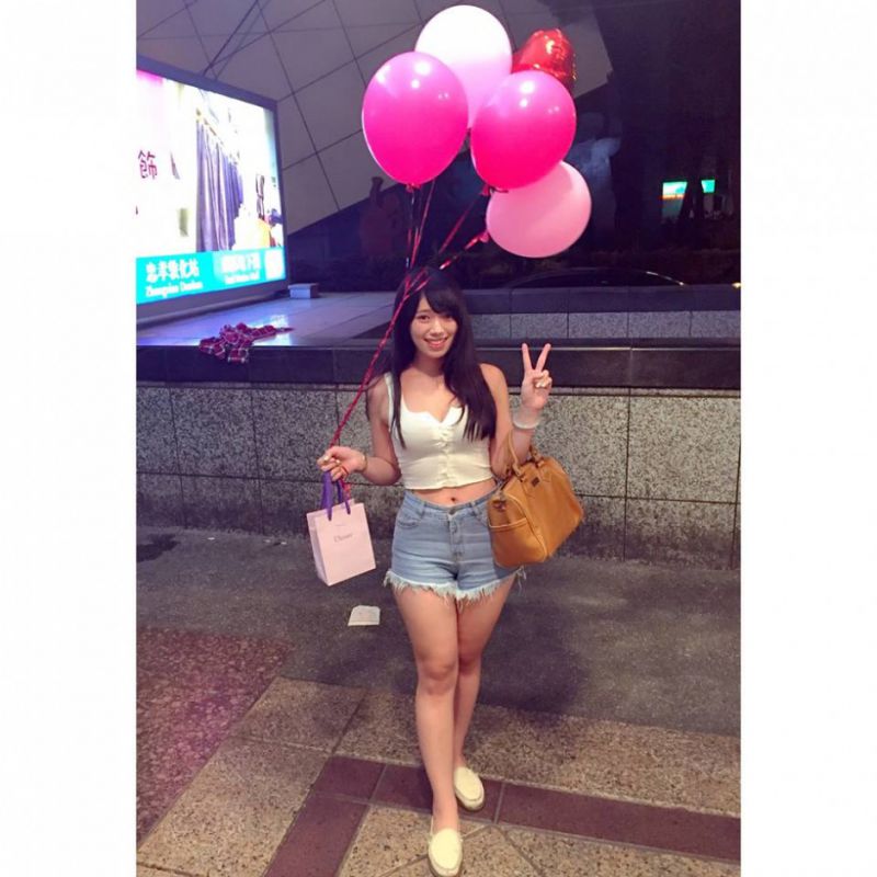 台湾学生妹彭楚燕Anna私拍美图照片