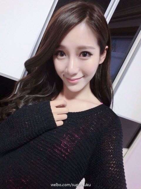 甜美系女生洪毓Kuku自拍写真图片