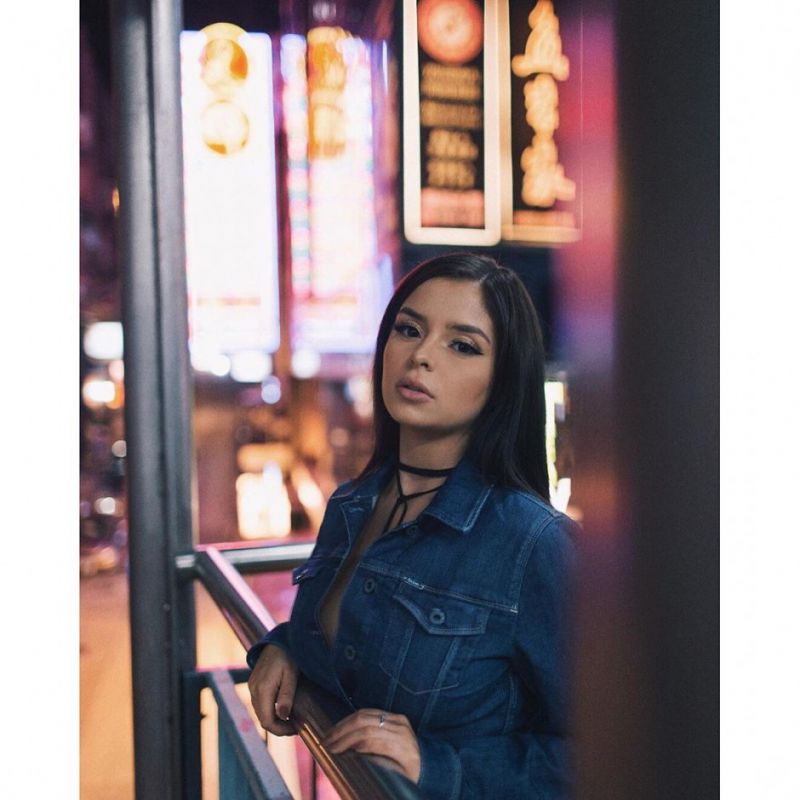 欧美大胸美女Demi Rose精美图片素材
