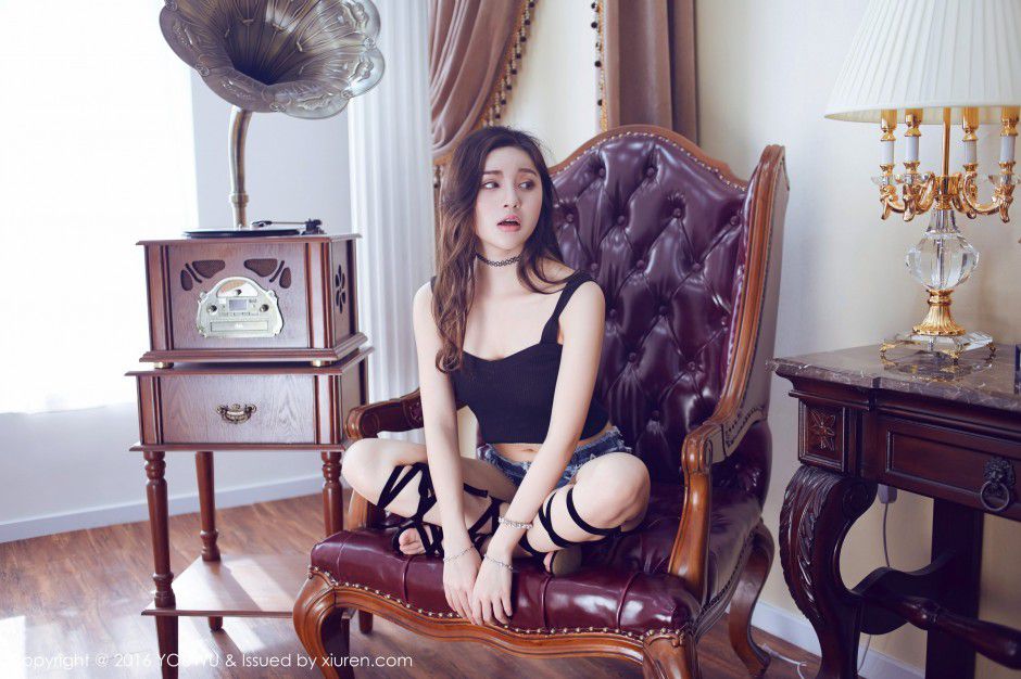尤物馆平面女模特颖儿EI私拍写真图片