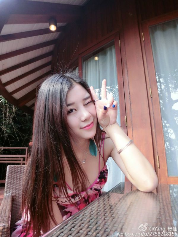 内地女模特Yang_杨歆儿清纯私拍图片合辑