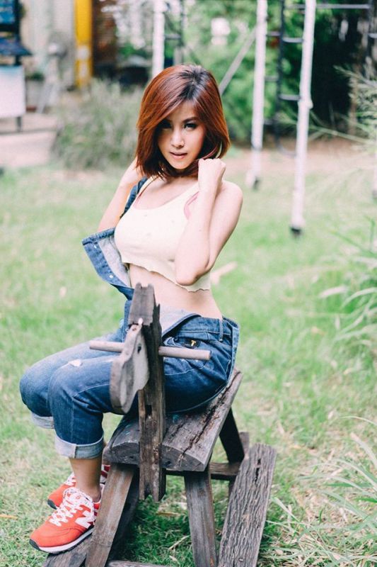 帅气短发美女Sathankorn Noomay私拍写真图片