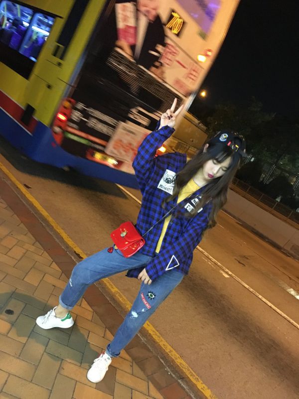 90后美少女徐蔚芸Tiki私拍写真图片