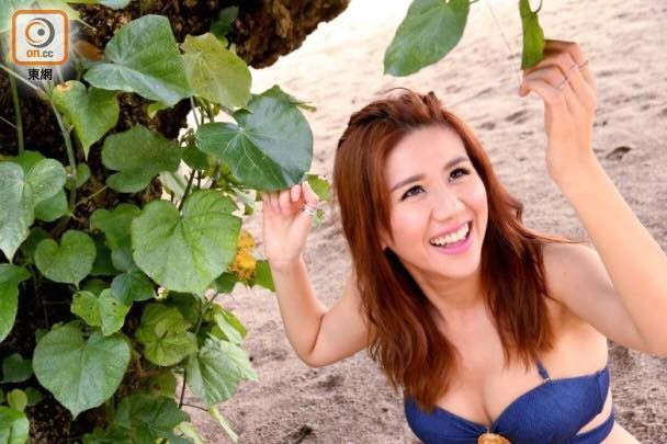 中越混血美女阮儿Chole比基尼外拍图片