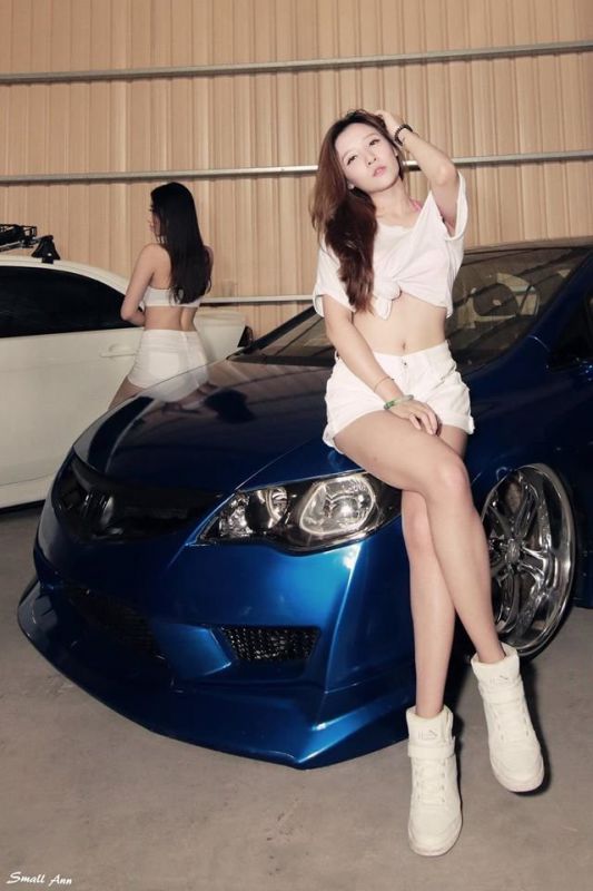 台湾女模特刘绒萱私拍写真图片