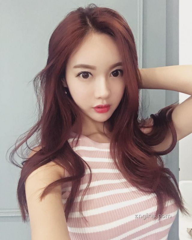 韩国美女模特Hyemi自拍写真图片