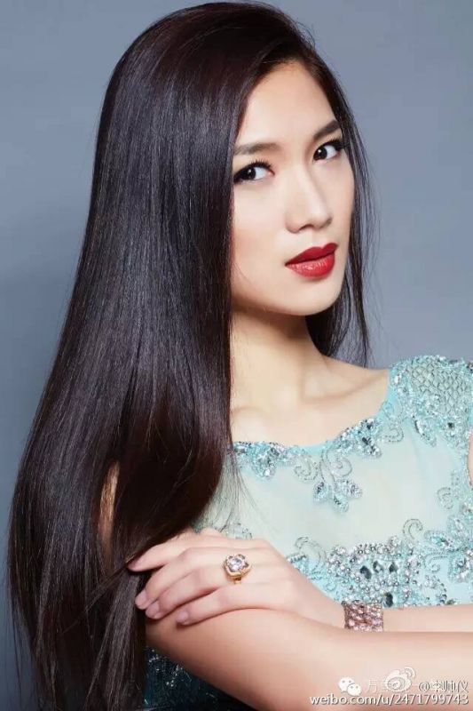 内地女模特李帅仪Michel自拍图片合辑