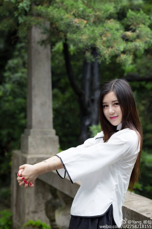 内地女模特Yang_杨歆儿清纯私拍图片合辑