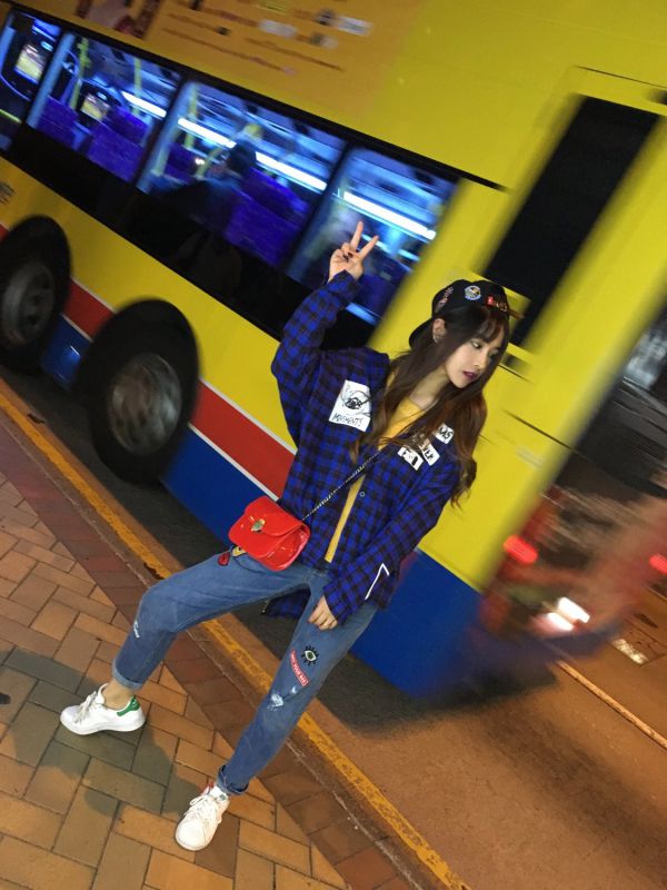 90后美少女徐蔚芸Tiki私拍写真图片