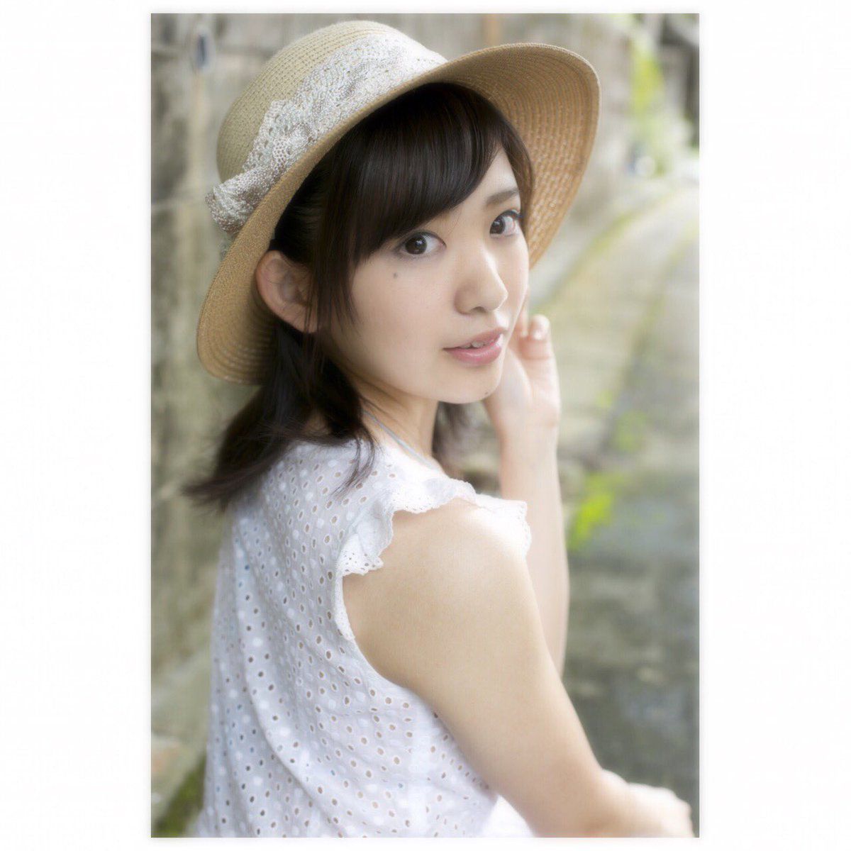 日本美少女山口璃私拍养眼图片