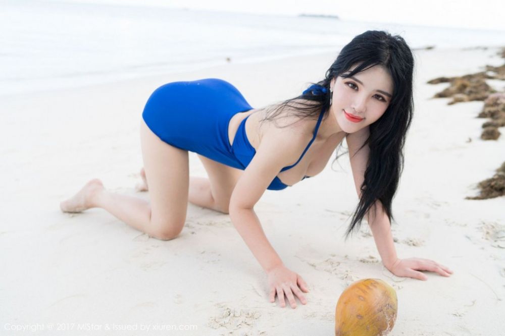 豪车御姐刘钰儿性感体态丰腴妩媚妖娆诱惑户外写真