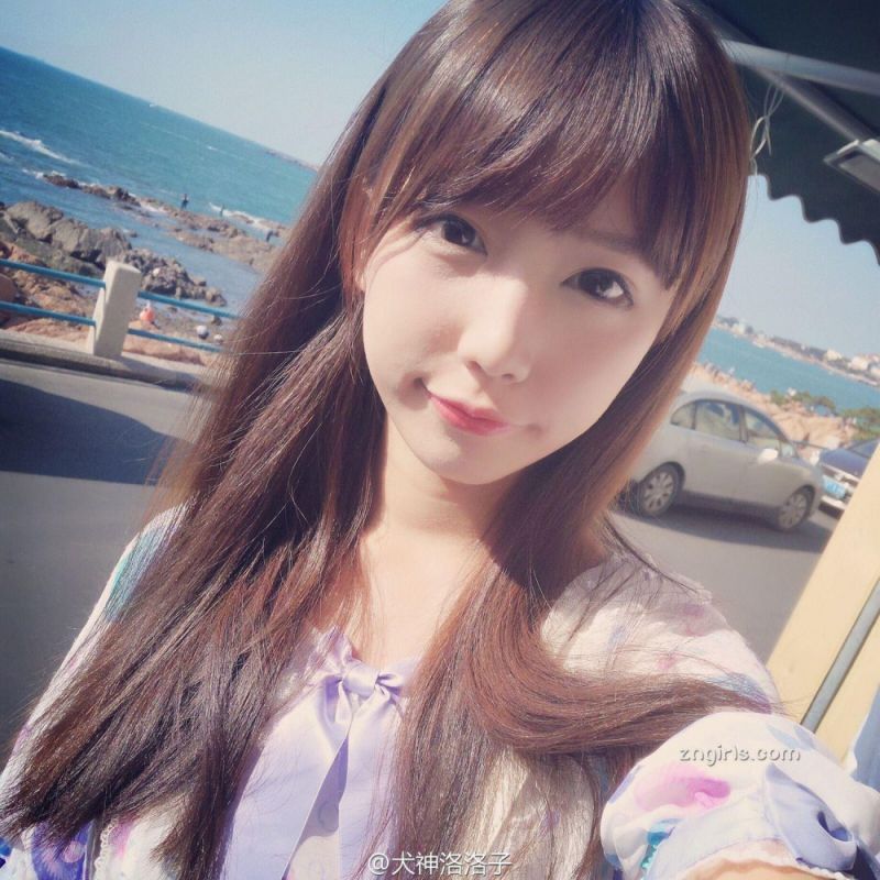 萝莉美女犬神洛洛子微博私房写真