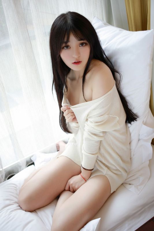 骚美性感少妇牛奶肌肤白嫩诱人香肩玉兔乳沟人体艺术
