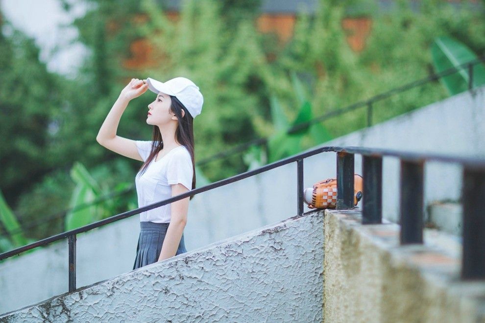 校园长腿美女纯白短袖小短裙清新阳光唯美写真