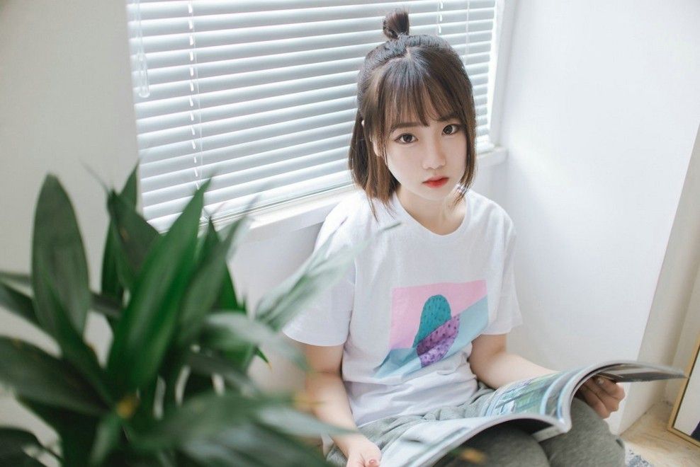 朝天辫邻家妹妹居家甜萌姿态可爱怜人私房唯美艺术写真