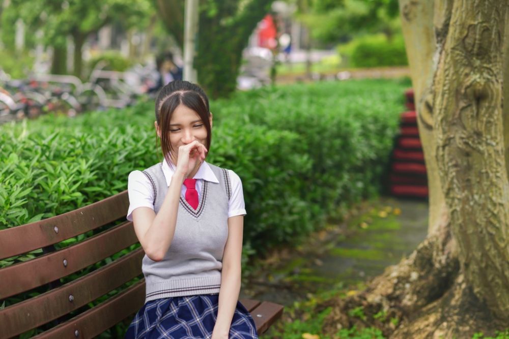 台湾90后长腿美眉校园学生短裙玉腿性感清纯摄影图片