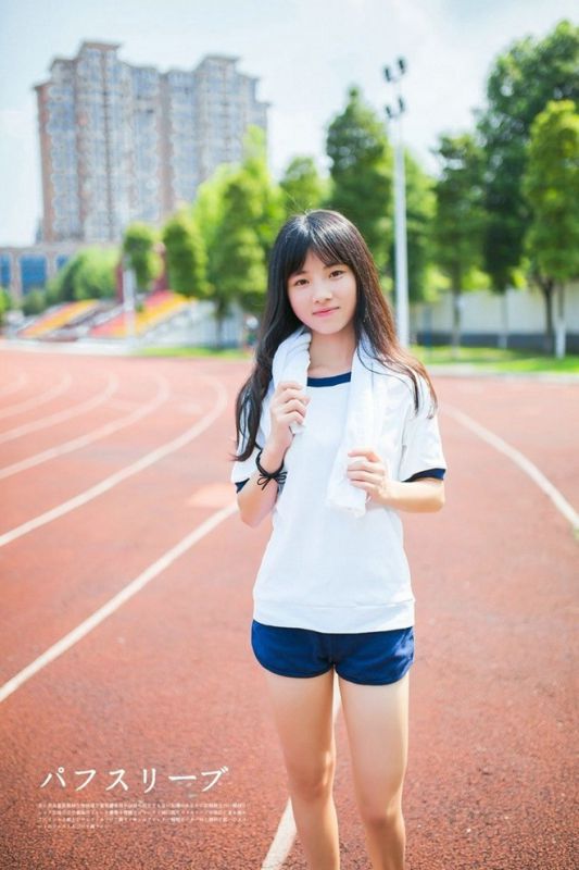运动少女学生妹校园风俏皮唯美可爱校园阳光养眼图片