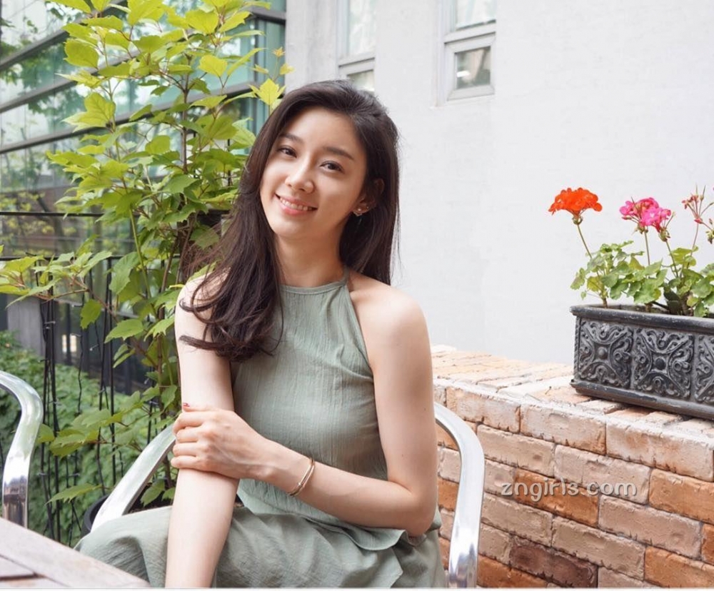 韩国美女Sojin生活清纯写真气质迷人