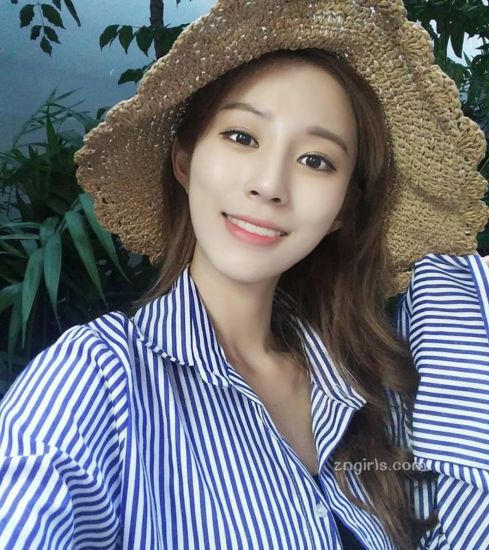 韩国美女BoraKim私房美照气质迷人