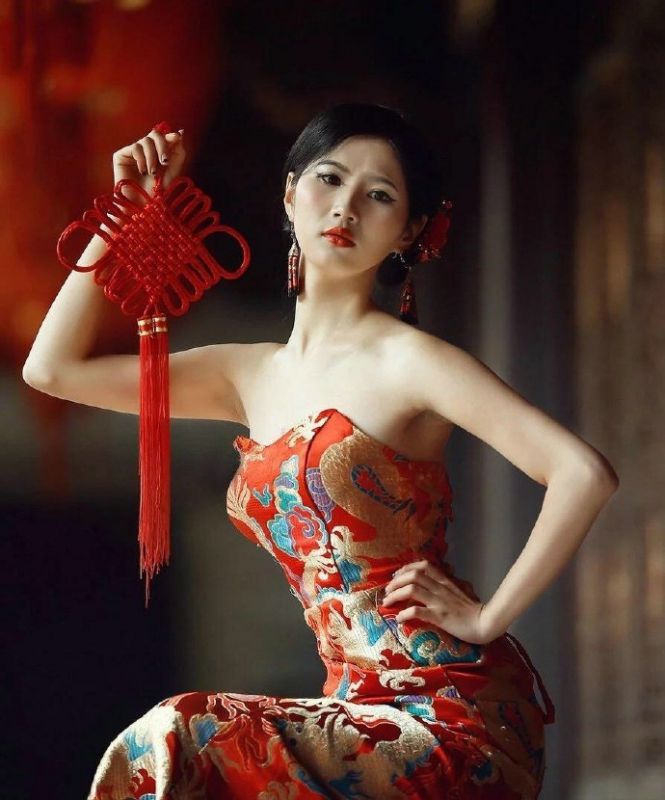 红色旗袍美女红唇冷艳中国风美得令人窒息艺术写真