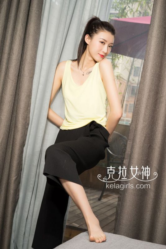 克拉女神赵雨静《江南烟雨韵》清纯女子图片