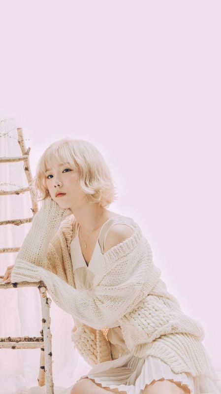 韩国美女秋瓷炫图片 韩国性感美女金泰妍迷人写真