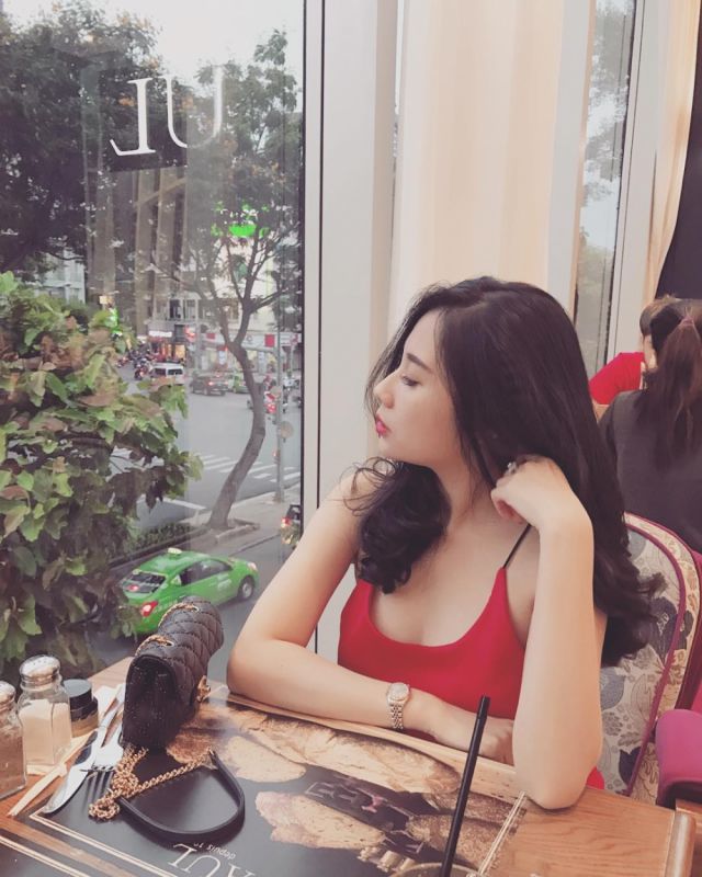 美女模特HELENTR比基尼私房照
